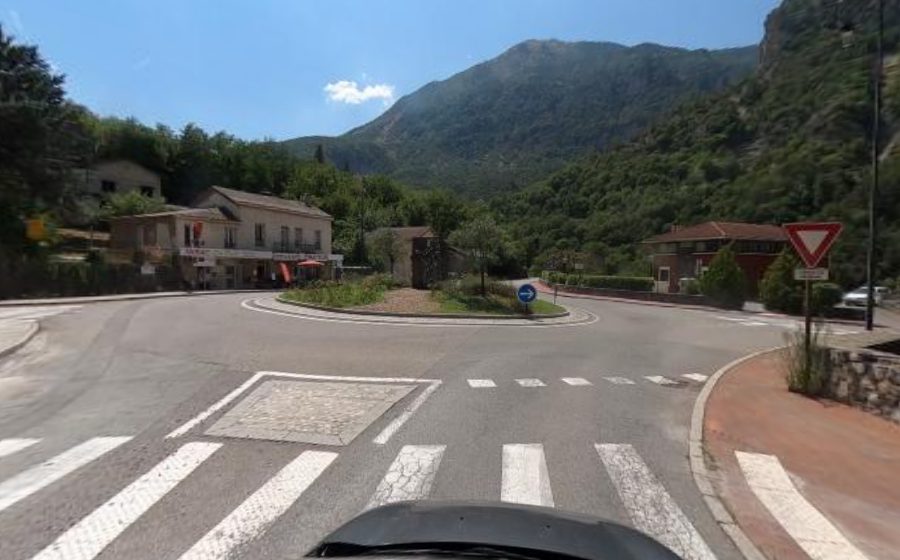 Vue du Rond-point anonyme n°131361739