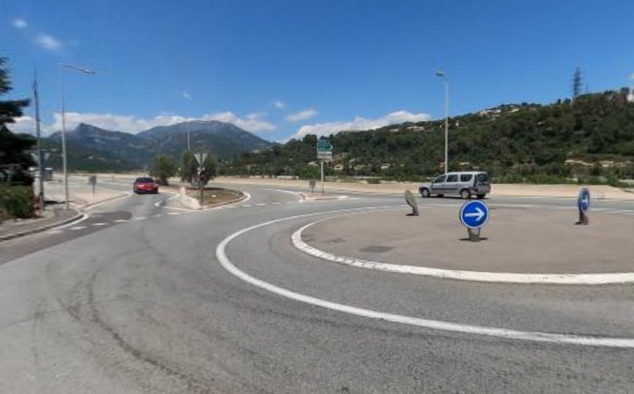 Vue du Rond-point anonyme n°132760999