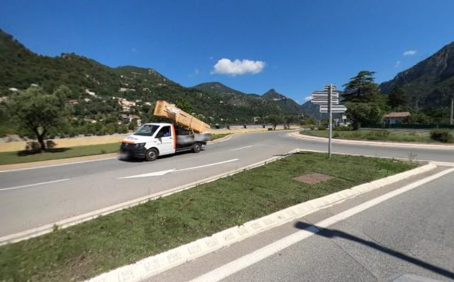 Vue du Rond-point anonyme n°135477641