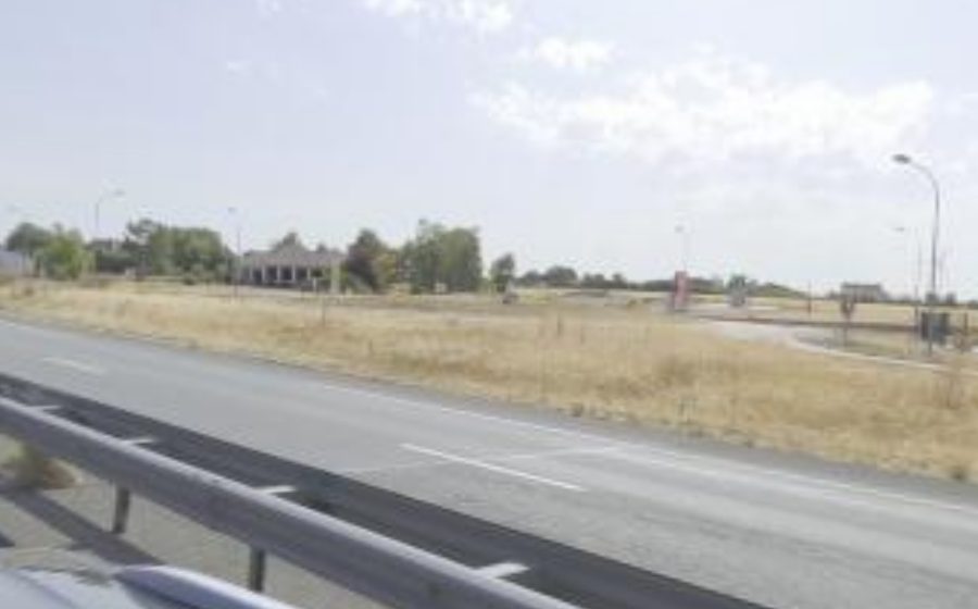 Vue du Rond-point anonyme n°137700479