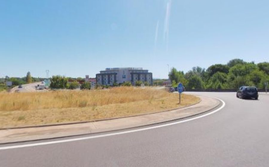 Vue du Rond-point anonyme n°140486602