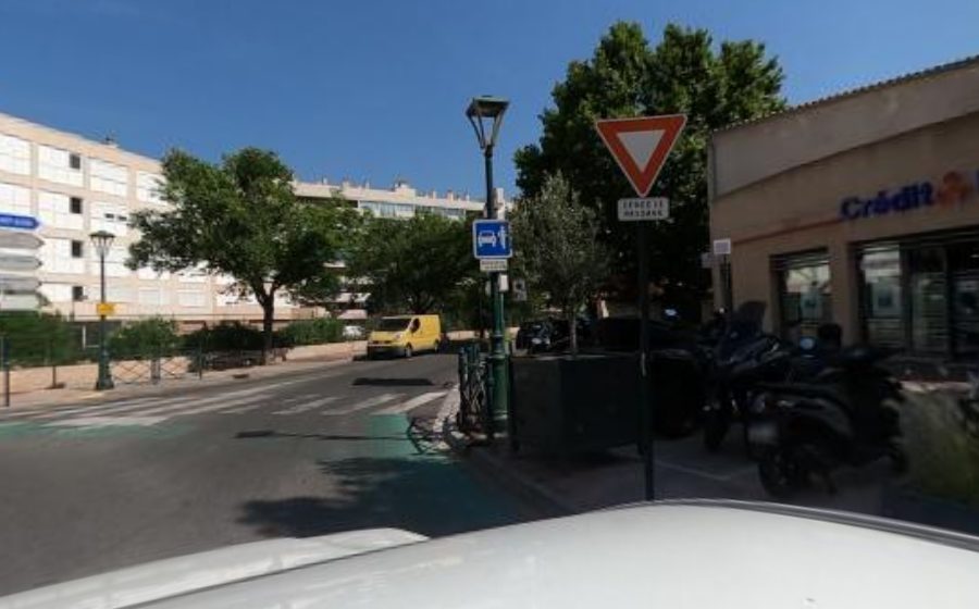 Vue du Rond-point anonyme n°141571672