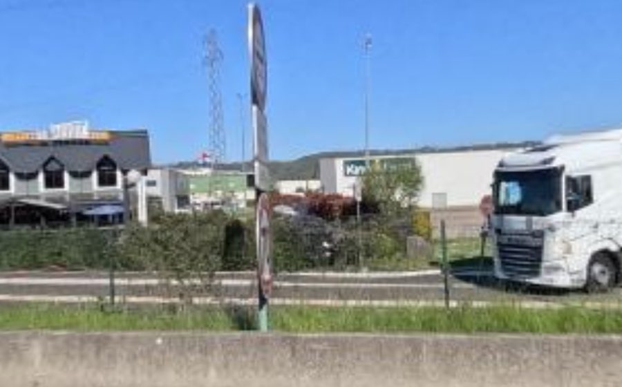 Vue du Rond-point anonyme n°142748444