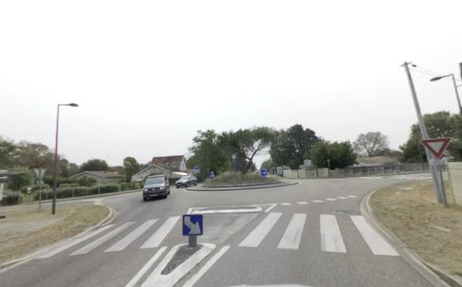 Vue du Rond-point anonyme n°143944715