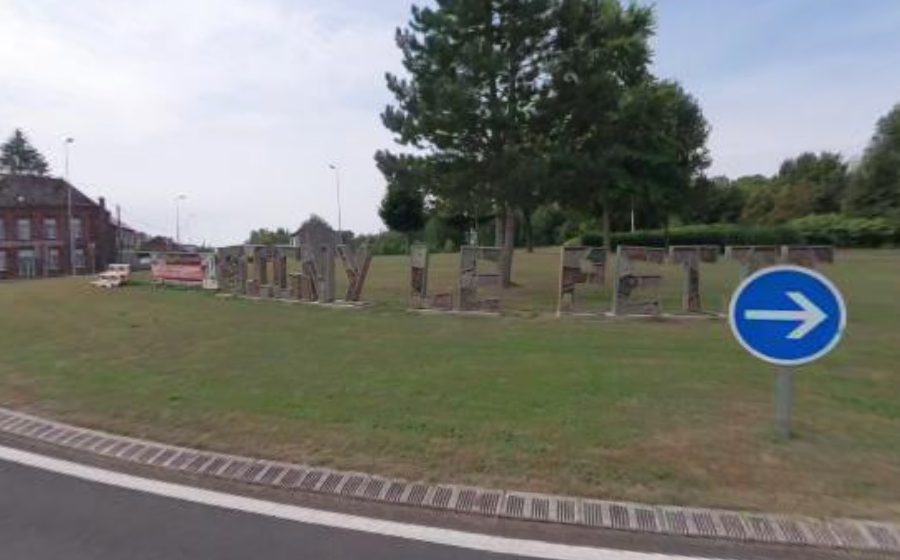 Vue du Rond-point anonyme n°145436243