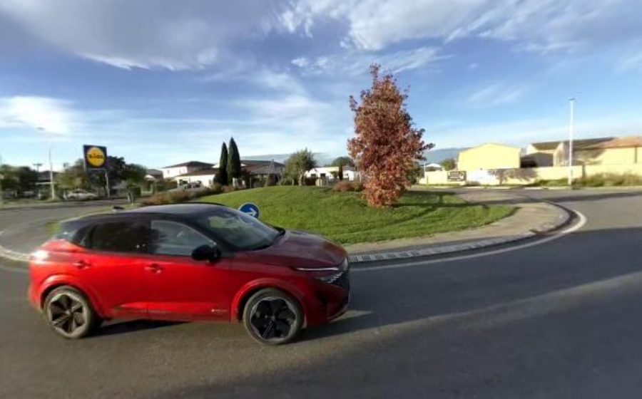 Vue du Rond-point anonyme n°147958049
