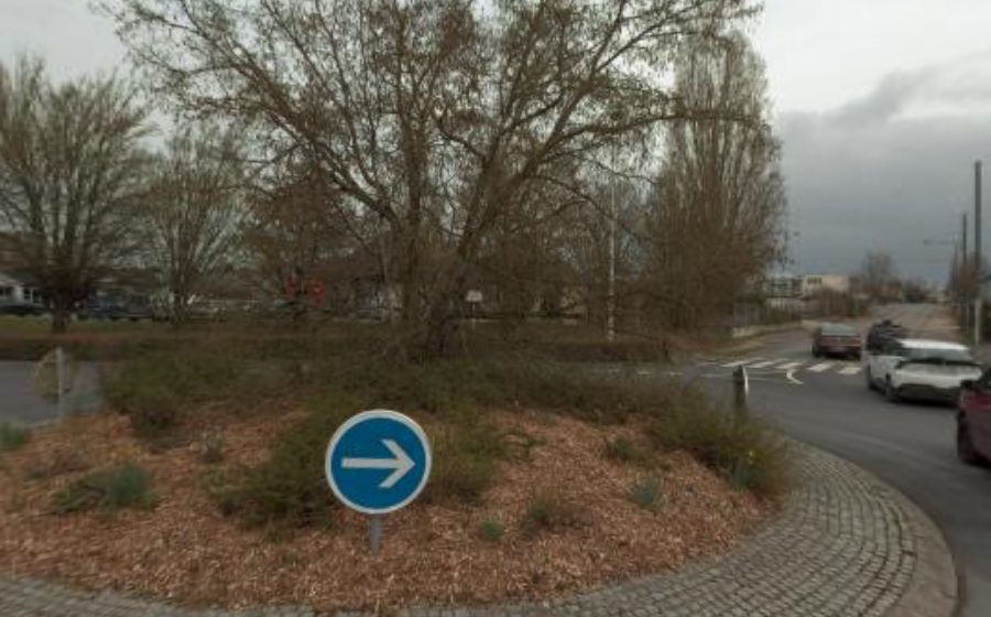 Vue du Rond-point anonyme n°148029546