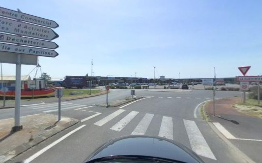 Vue du Rond-point anonyme n°150392691