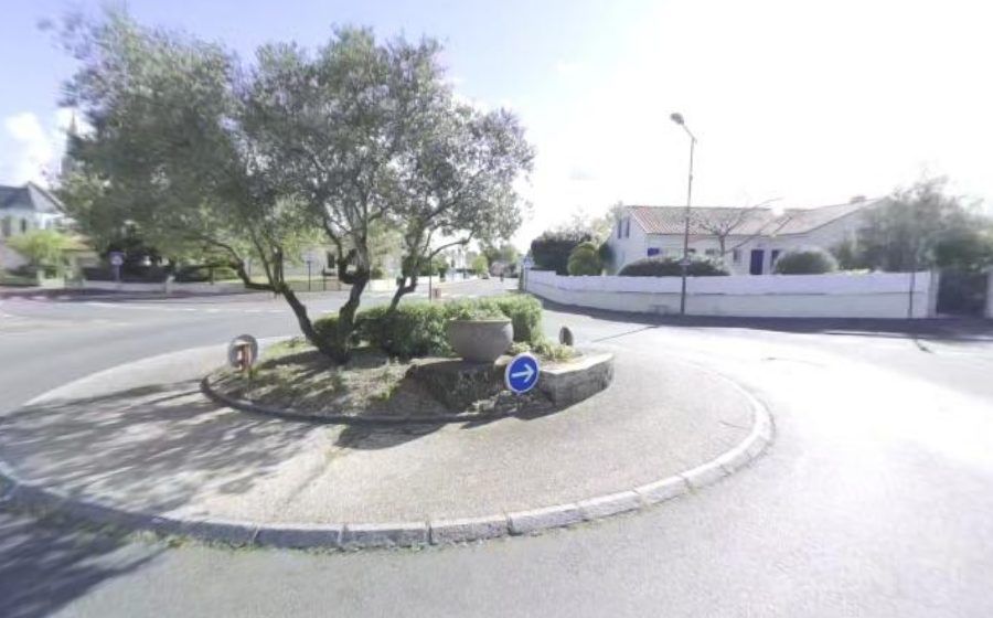 Vue du Rond-point anonyme n°155049819