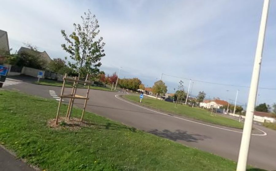Vue du Rond-point anonyme n°162549364