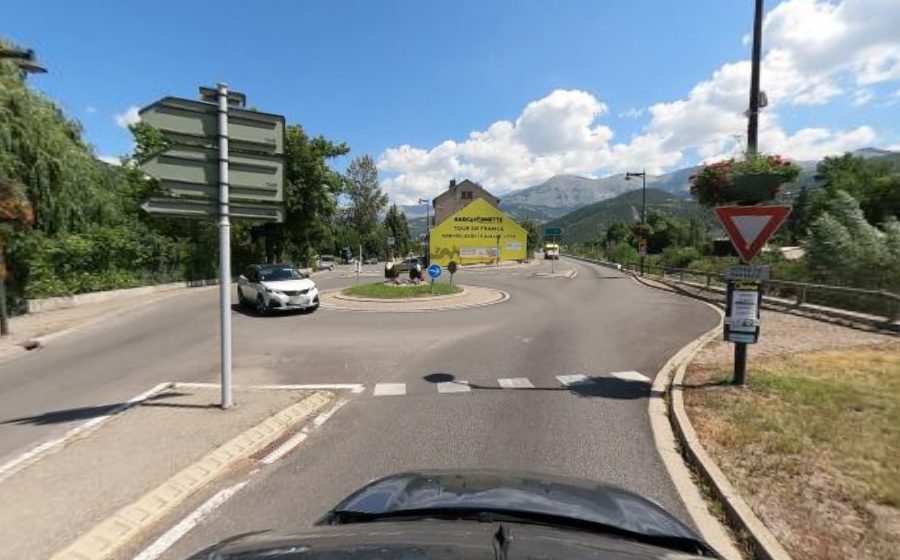 Vue du Rond-point anonyme n°163906649