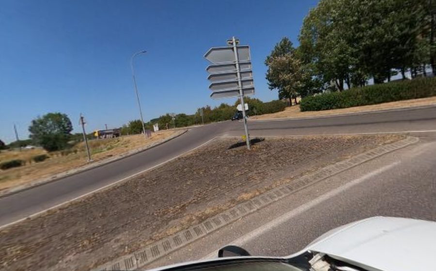 Vue du Rond-point anonyme n°163926699