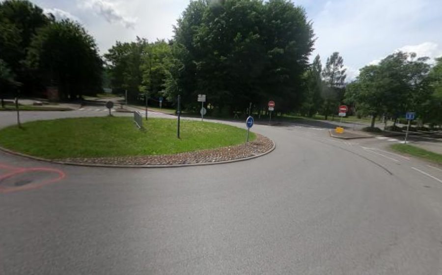 Vue du Rond-point anonyme n°169865098