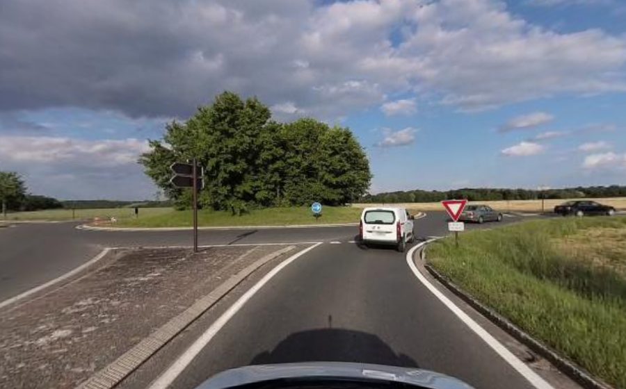 Vue du Rond-point anonyme n°172252661