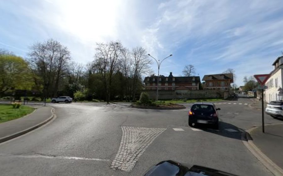 Vue du Rond-point anonyme n°172577039