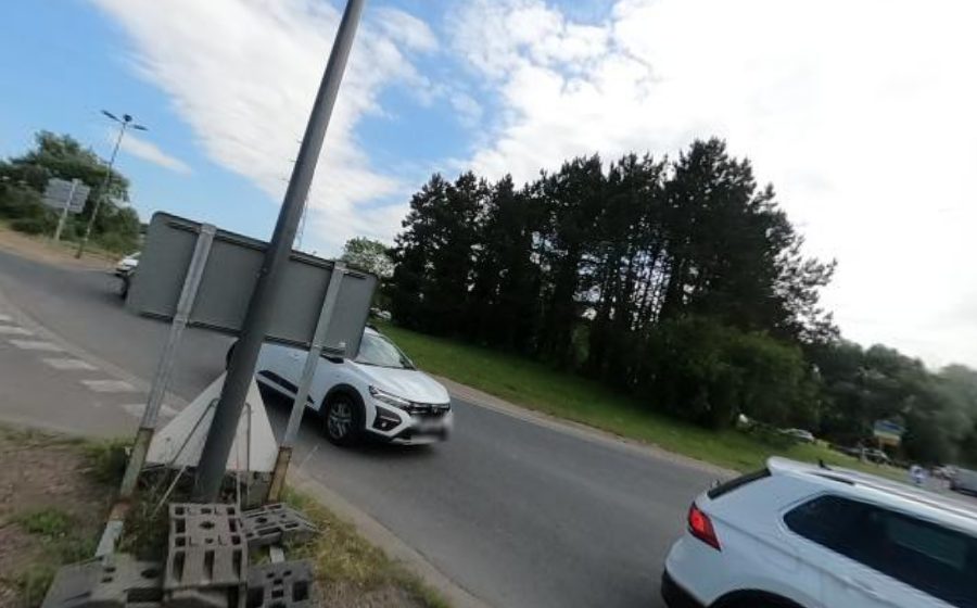 Vue du Rond-point anonyme n°173623691