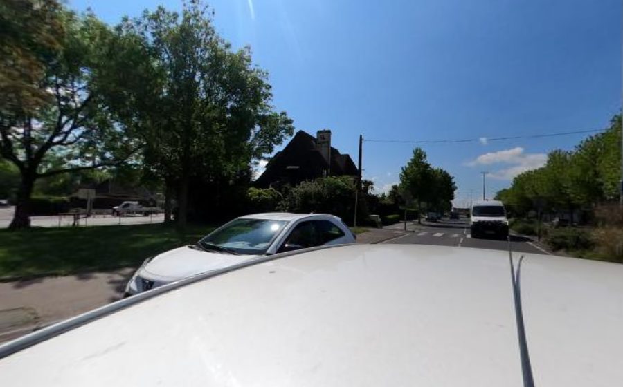 Vue du Rond-point anonyme n°173797828