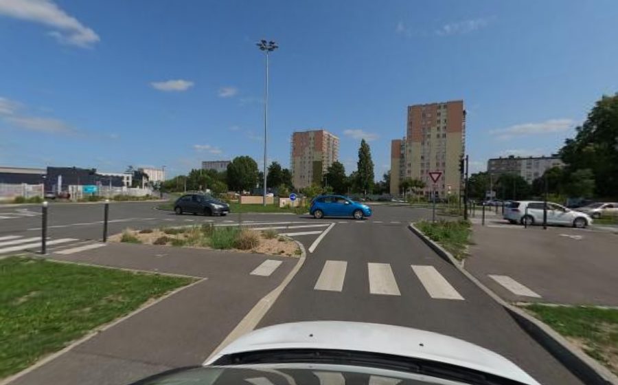 Vue du Rond-point anonyme n°173933344