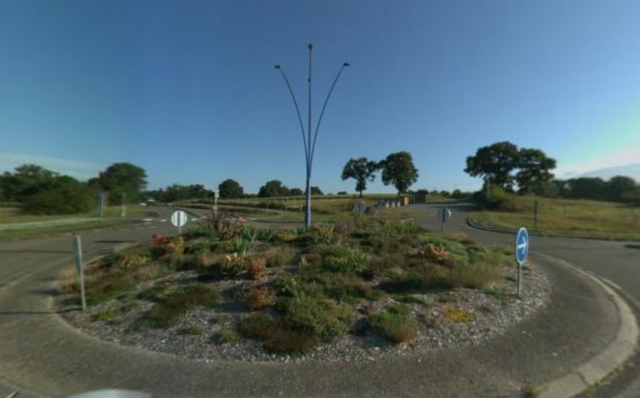 Vue du Rond-point anonyme n°175093956