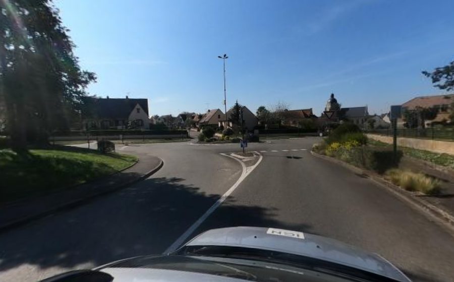 Vue du Rond-point anonyme n°175290762