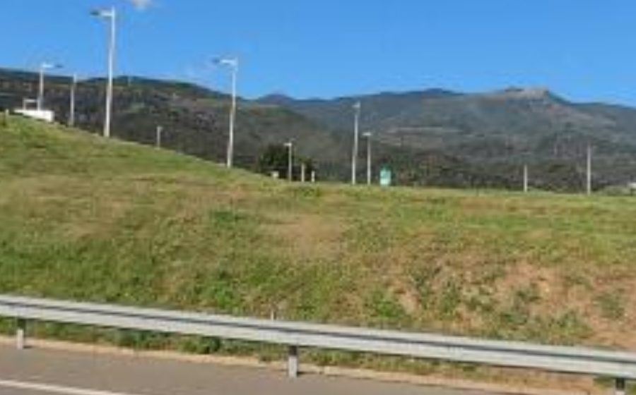 Vue du Rond-point anonyme n°175434856