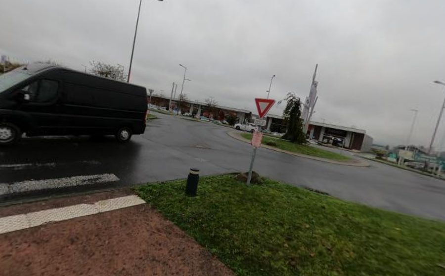 Vue du Rond-point anonyme n°175475075