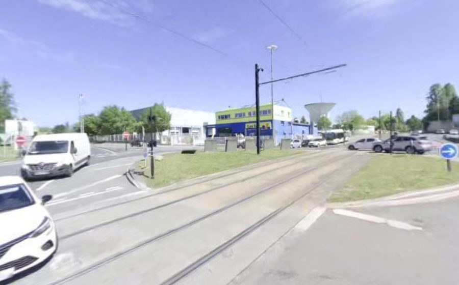 Vue du Rond-point anonyme n°176200134