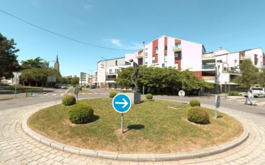 Vue du Rond-Point Bernard Meurisse