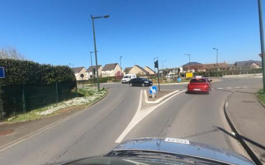 Vue du Rond-point anonyme n°179484563