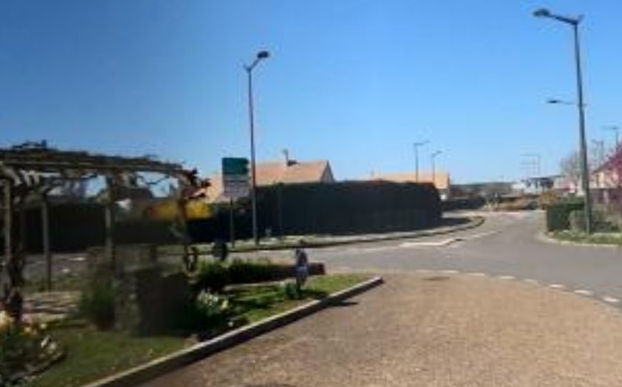 Vue du Rond-point anonyme n°179484579