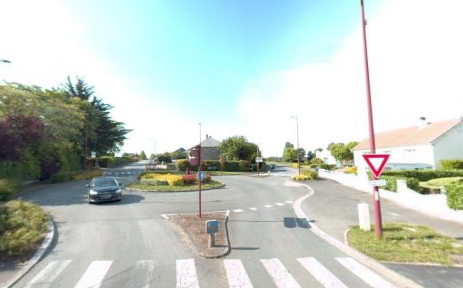 Vue du Rond-point anonyme n°179734176