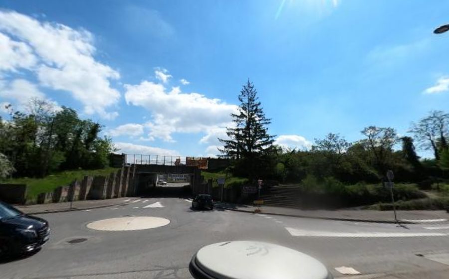 Vue du Rond-point anonyme n°180082721