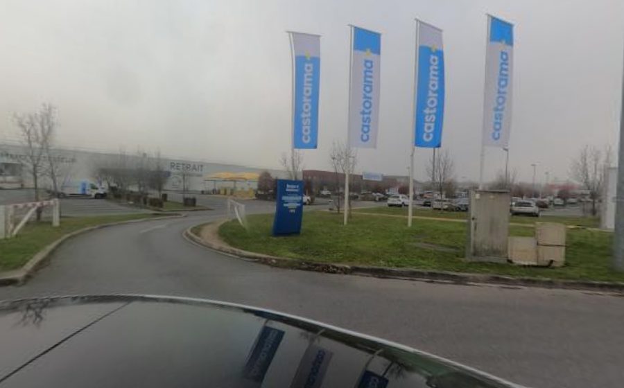 Vue du Rond-point anonyme n°180155707