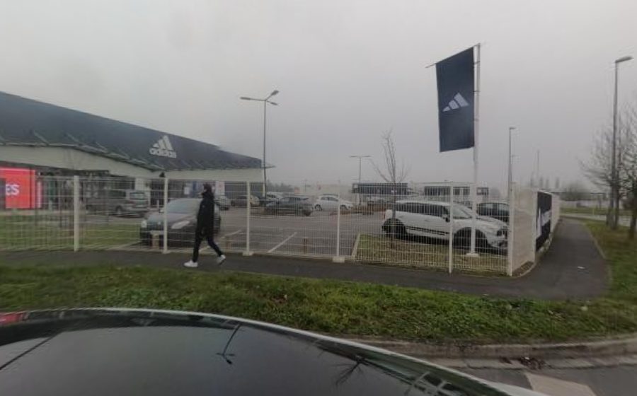 Vue du Rond-point anonyme n°180155716