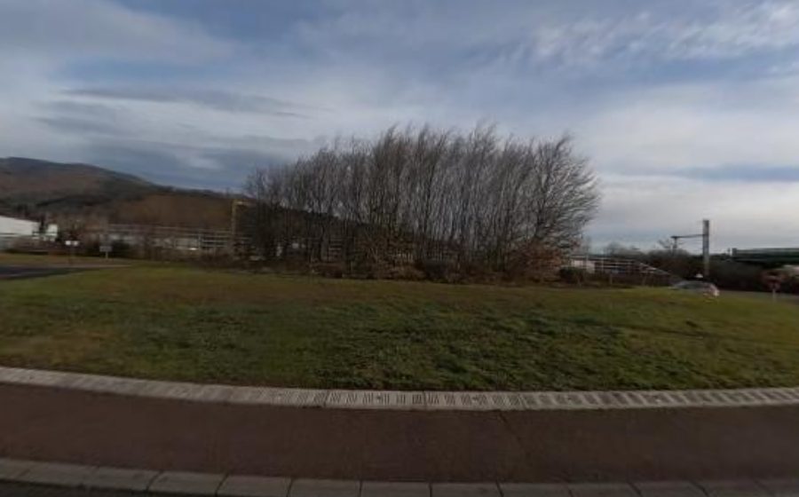 Vue du Rond-point anonyme n°180375585