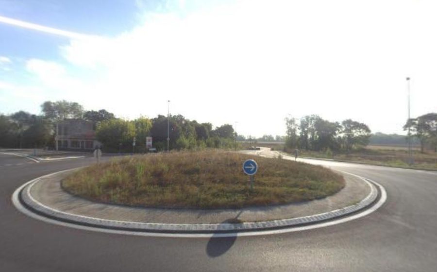 Vue du Rond-point anonyme n°180799995