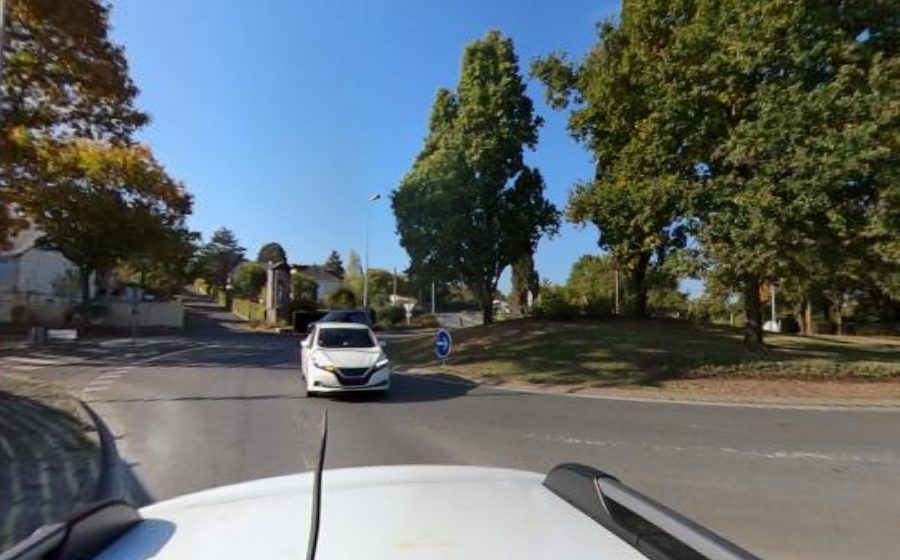 Vue du Rond-point anonyme n°181642983