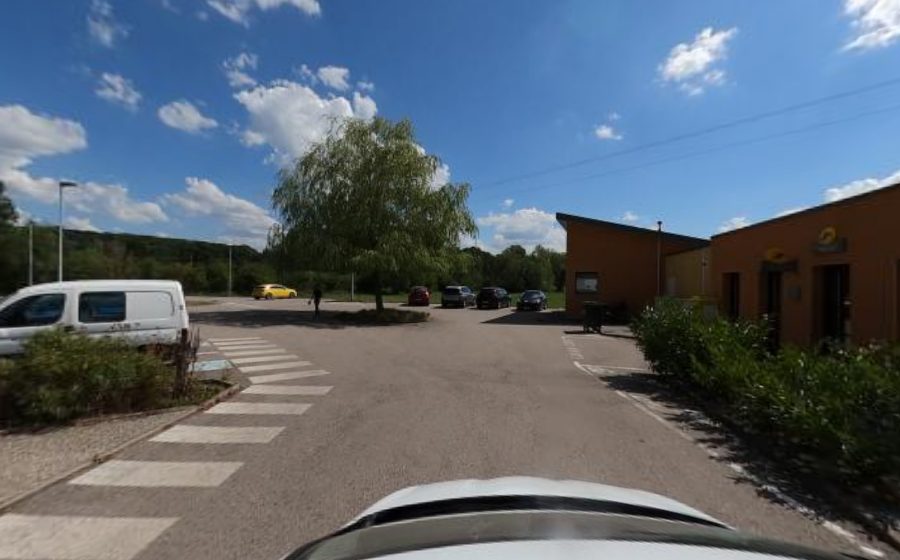 Vue du Rond-point anonyme n°181707751
