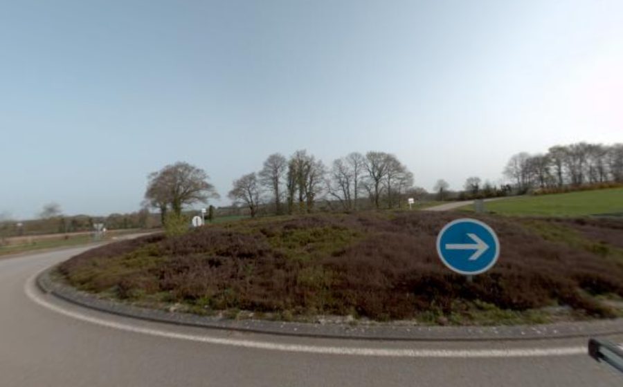 Vue du Rond-point anonyme n°182420385