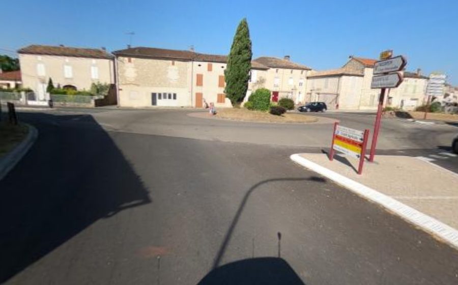 Vue du Rond-point anonyme n°182821622