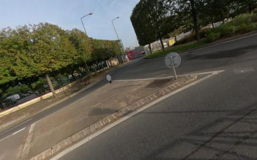 Vue du Rond-point anonyme n°183446415