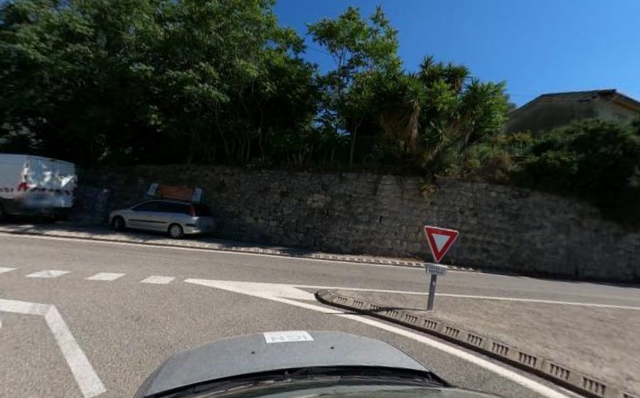Vue du Rond-point anonyme n°184555602