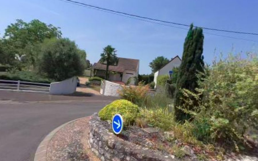 Vue du Rond-point anonyme n°185607825