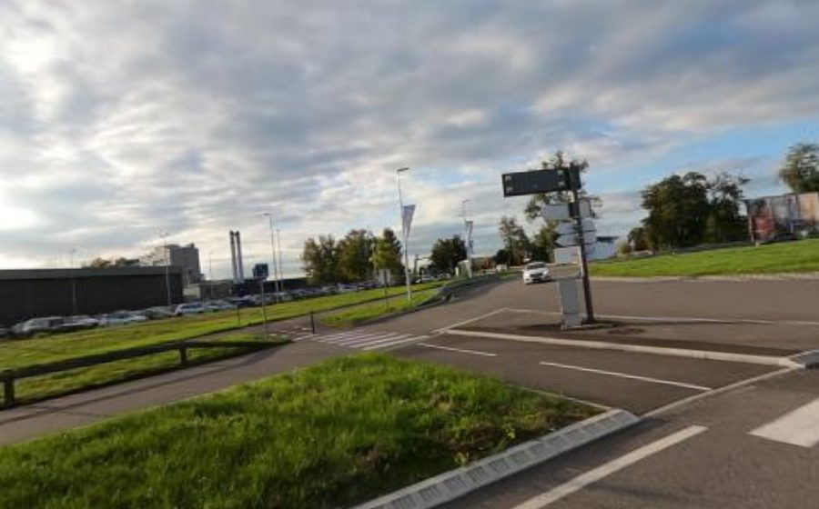Vue du Rond-point anonyme n°185998978