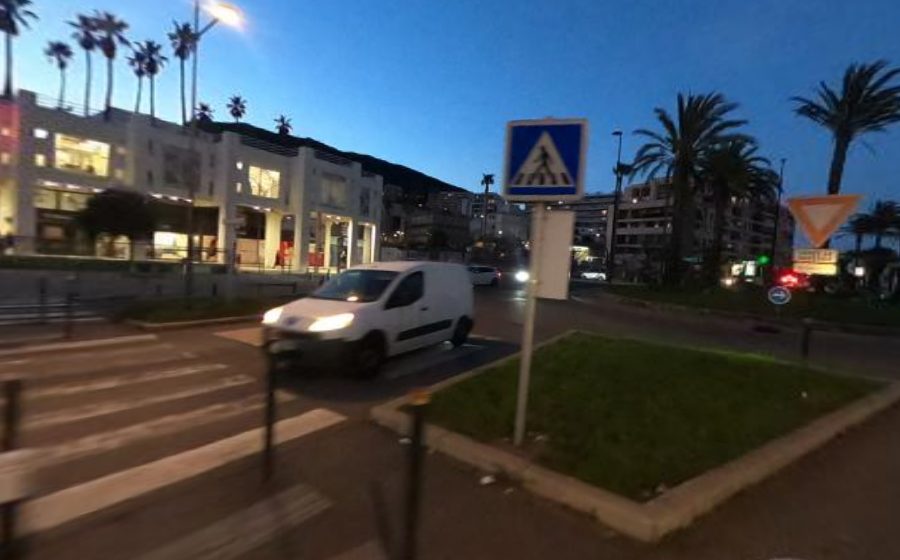 Vue du Rond-point anonyme n°187678199