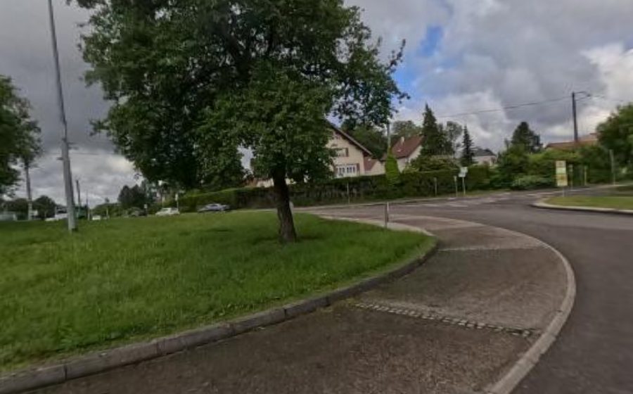Vue du Rond-point anonyme n°18798564