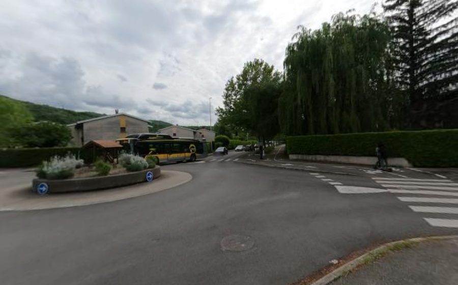 Vue du Rond-point anonyme n°188498891
