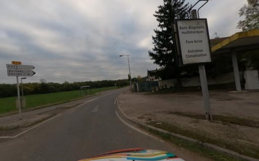 Vue du Rond-point anonyme n°188881515