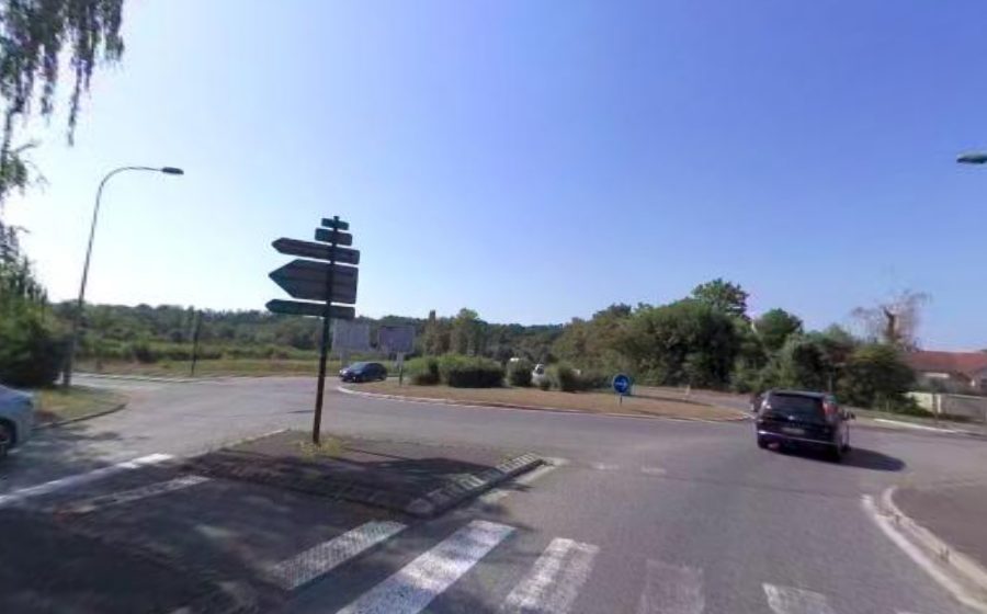 Vue du Rond-point anonyme n°190588742