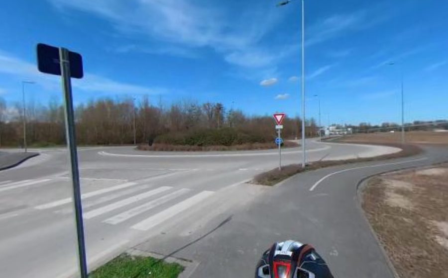 Vue du Rond-point anonyme n°192081076
